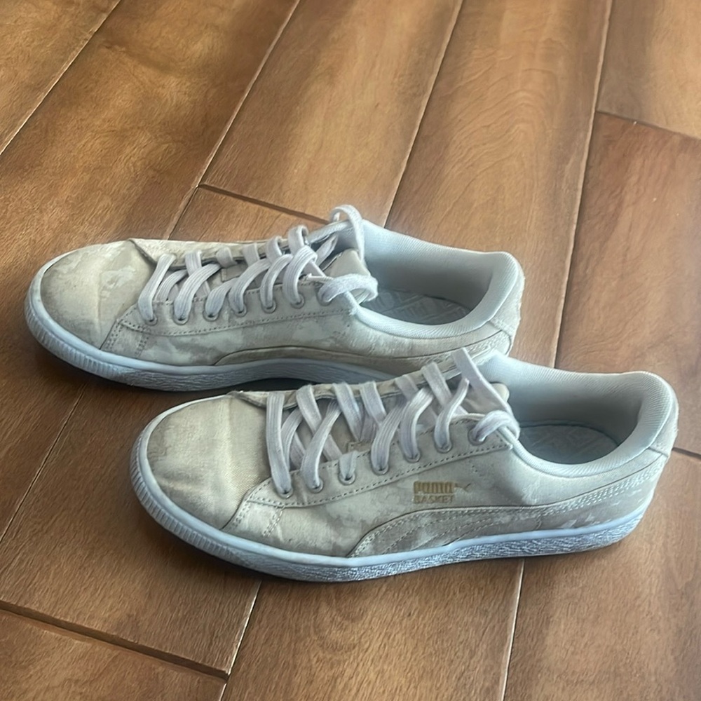 Puma basket sneakers gold beige 8.5 women’s sneakers shine